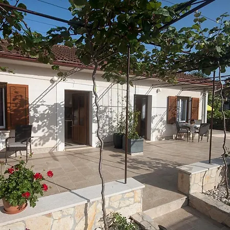 Apartments Katarina Porat Malinska Exterior photo