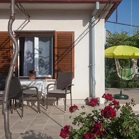 Apartments Katarina Porat Malinska Exterior photo