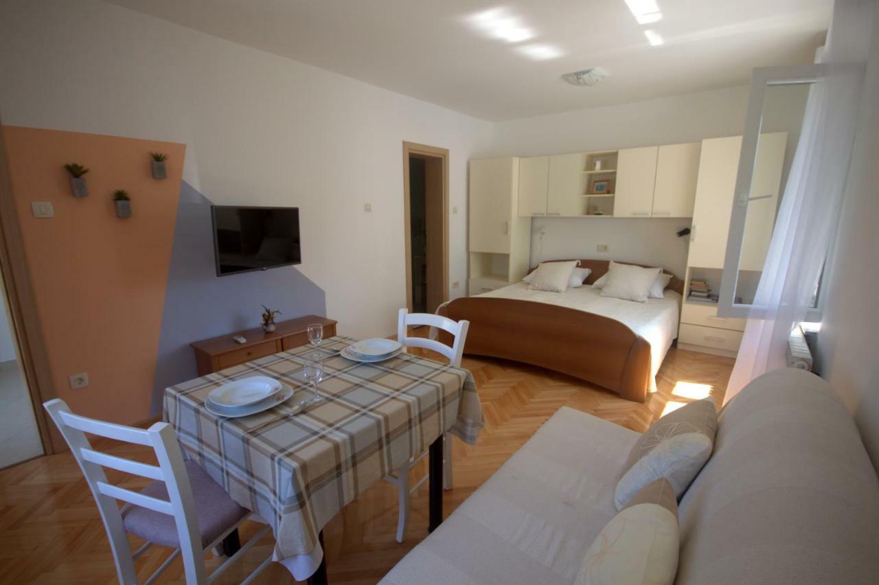 Apartament Katarina Porat *
